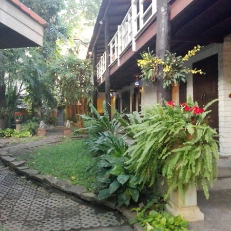Smile House Guesthouse Chiang Mai Esterno foto