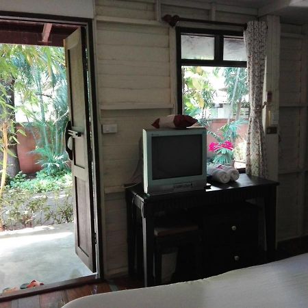 Smile House Guesthouse Chiang Mai Esterno foto