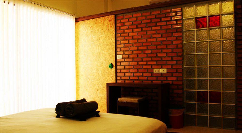 Smile House Guesthouse Chiang Mai Esterno foto
