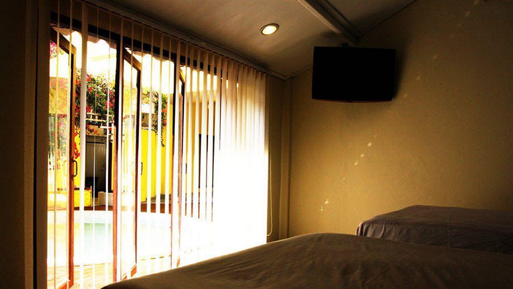 Smile House Guesthouse Chiang Mai Esterno foto