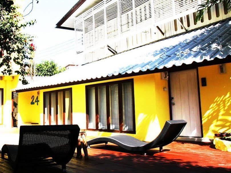 Smile House Guesthouse Chiang Mai Esterno foto