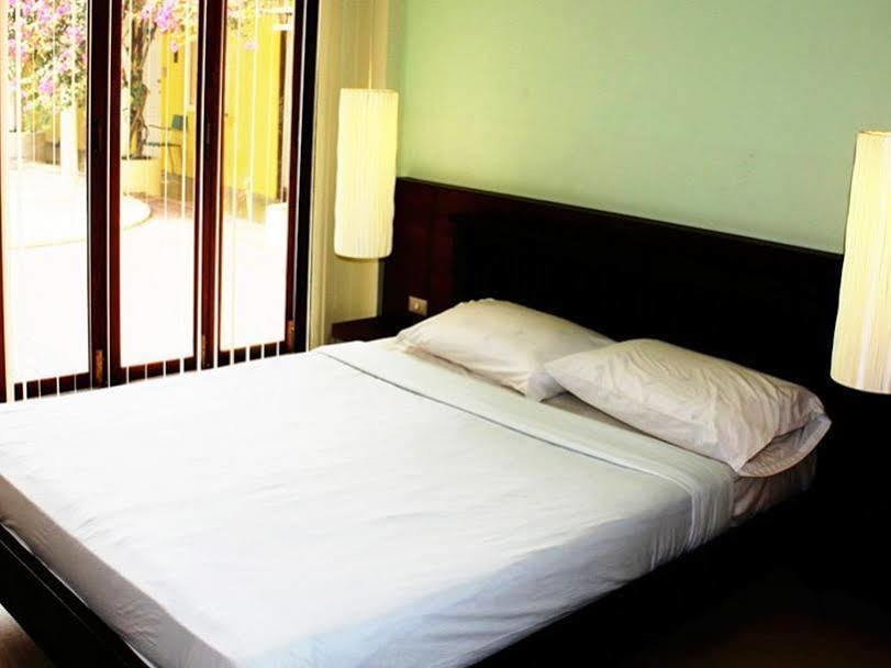 Smile House Guesthouse Chiang Mai Esterno foto
