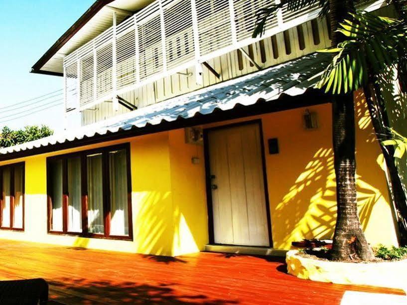 Smile House Guesthouse Chiang Mai Esterno foto
